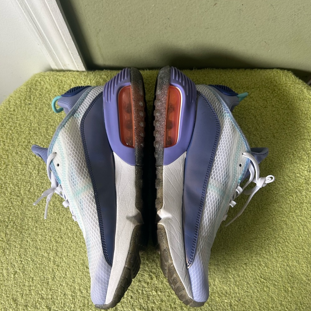 Nike Air Max DA2417-100 Youth Sneakers White and Blue with Orange Accents New - Picture 9 of 12